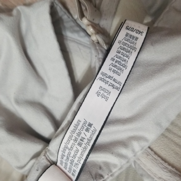 (34D) Victoria's Secret Body by Victoria Perfect Shape Bra Neutral Padded - Picture 7 of 9